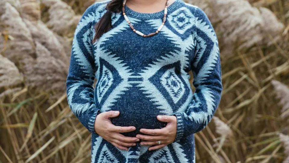 Imagem ilustrativa: Salvando Vidas Antes do Nascimento: O Direito à Cirurgia Intrauterina Pelo Plano de Saúde